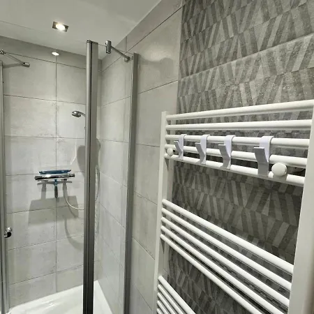 Schlosspark Der Wag Apartment *